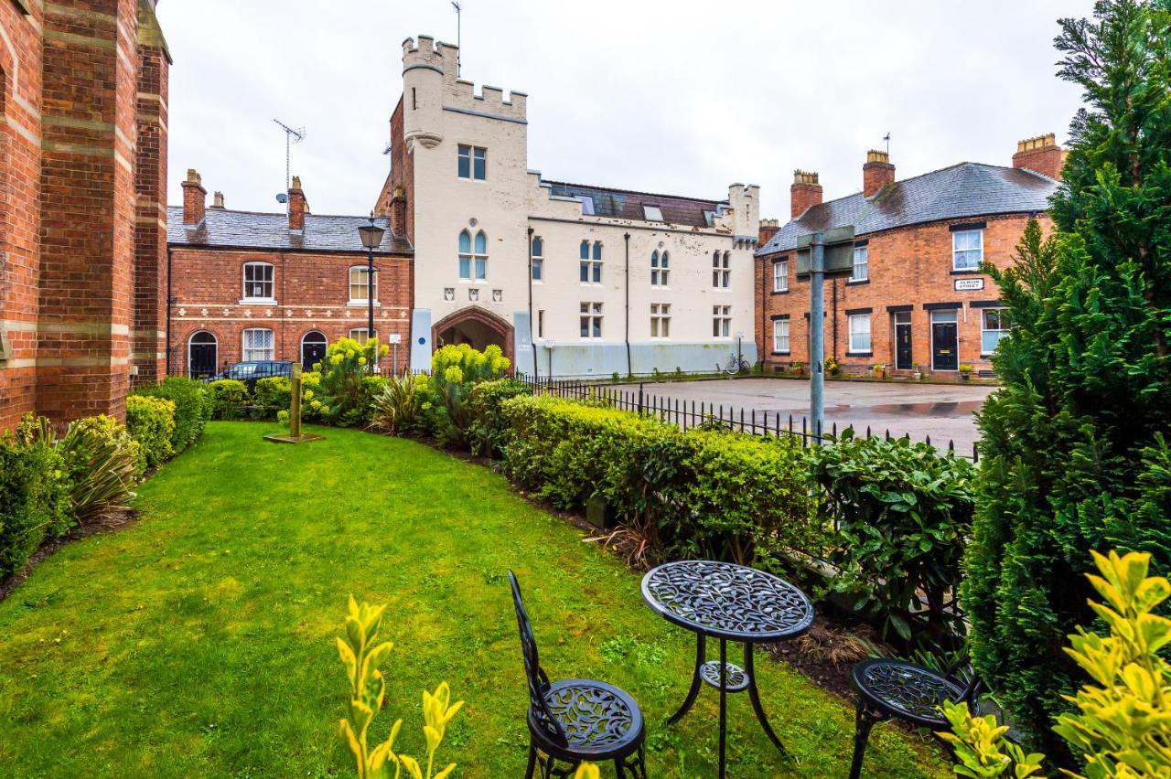 The Old Chapel Apartment Chester Exteriör bild
